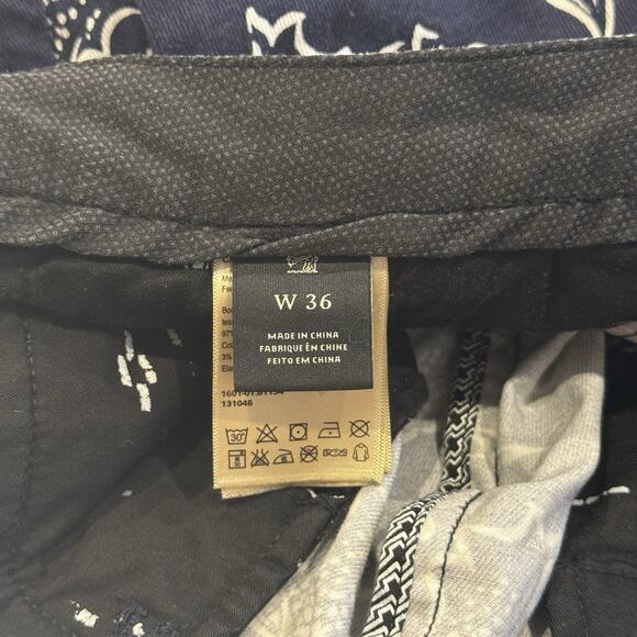 Scotch & Soda Navy Floral Bermuda Shorts in Size 36 - Picture 5 of 7